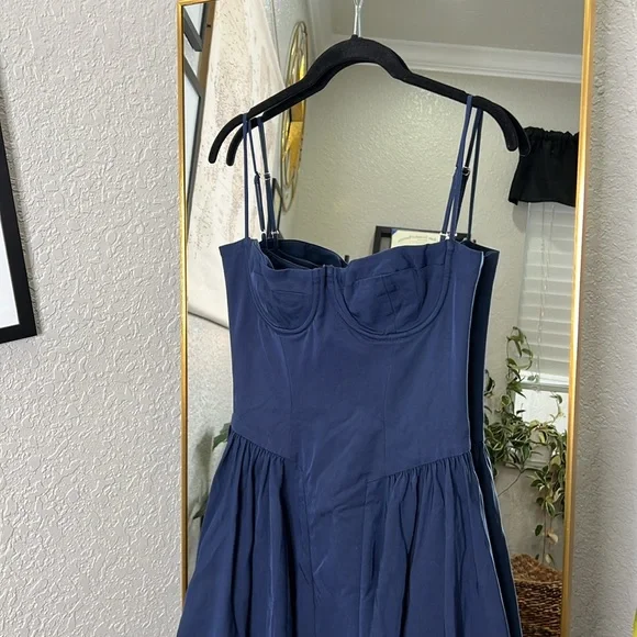 HOUSE OF CB 'Samaria' French Navy Corset Sundress NWOT - Picture 9 of 10